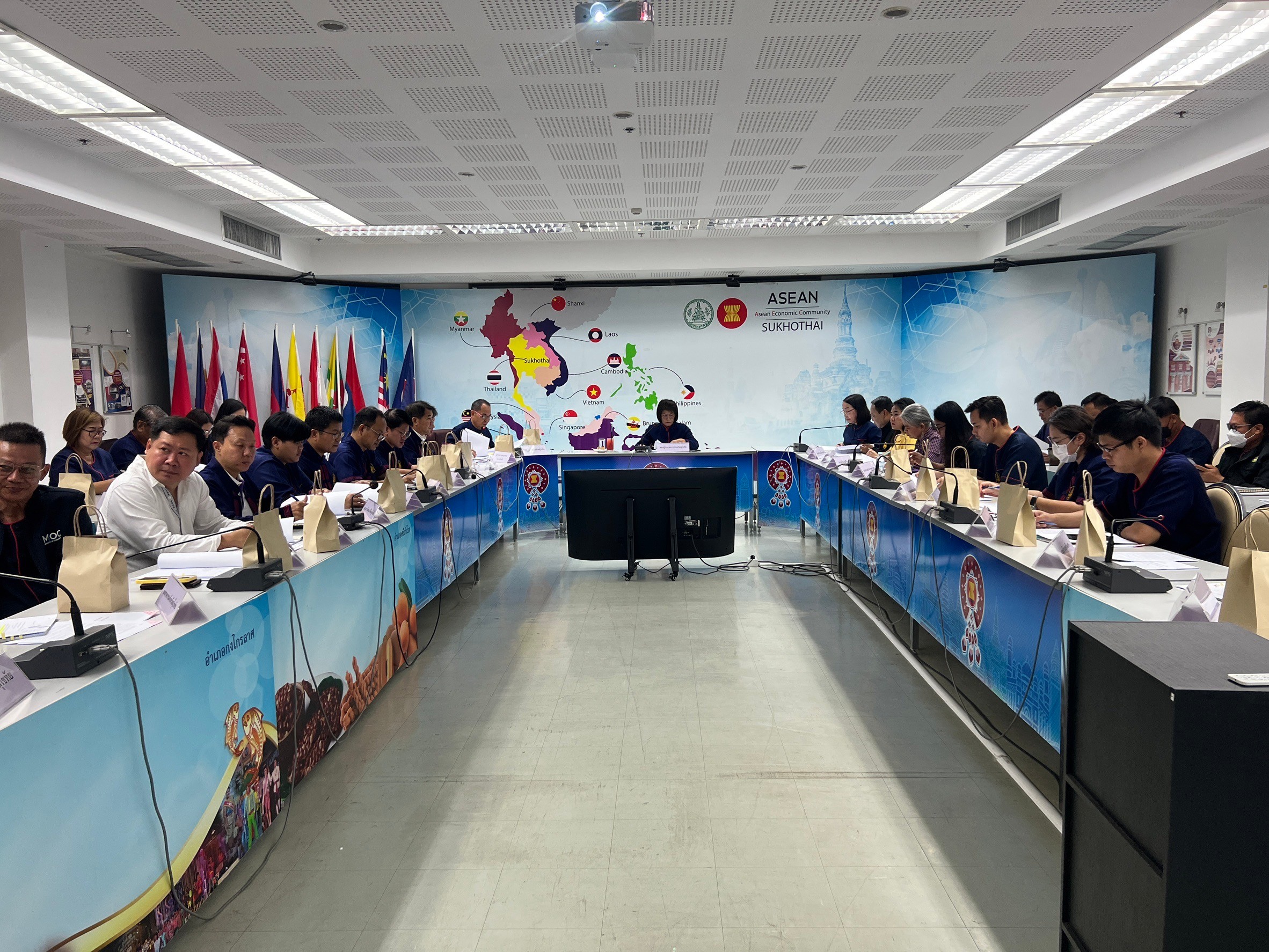 title - ประชุมคณะกรรมการปฏิรูปที่ดินจังหวัดสุโขทัย (คปจ.) ครั้งที่ 1/2567 | 6 มิถุนายน 2567